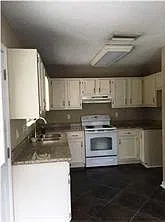 3 bed, 2.0 bath, 1425 sqft, $1,475 — Photo 2