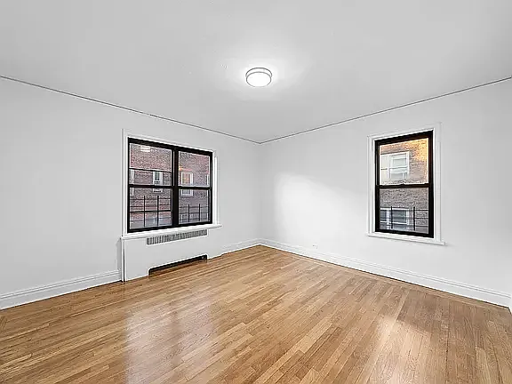 Building Photo - 2181 Ryer Ave #1S