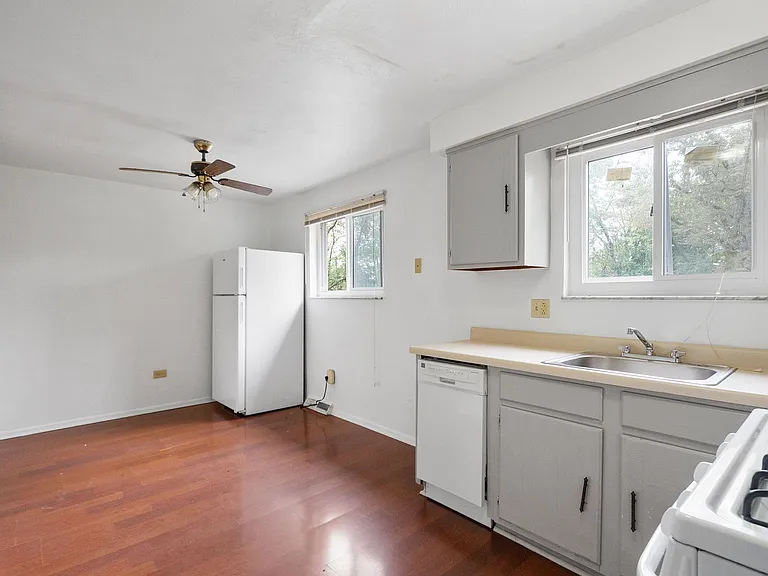 Baldwin Cathell Townhouses — Photo 15