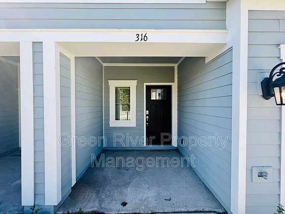 3rd image of 316 Anthony Dr