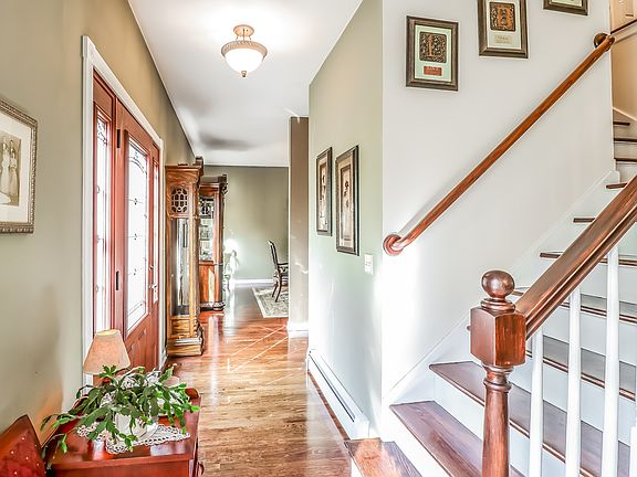 1742 Middletown Avenue