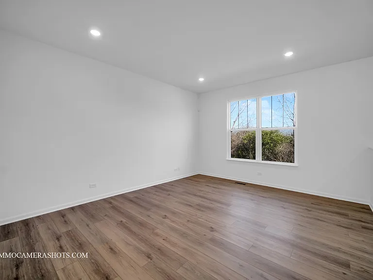 512 Wolverine Dr — Photo 3