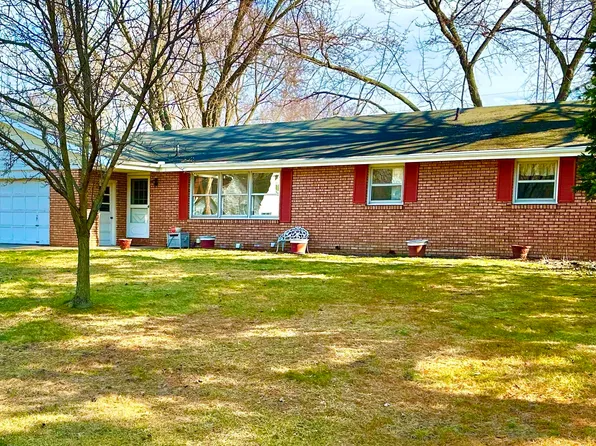 5867 Demorrow Rd, Stevensville, MI 49127