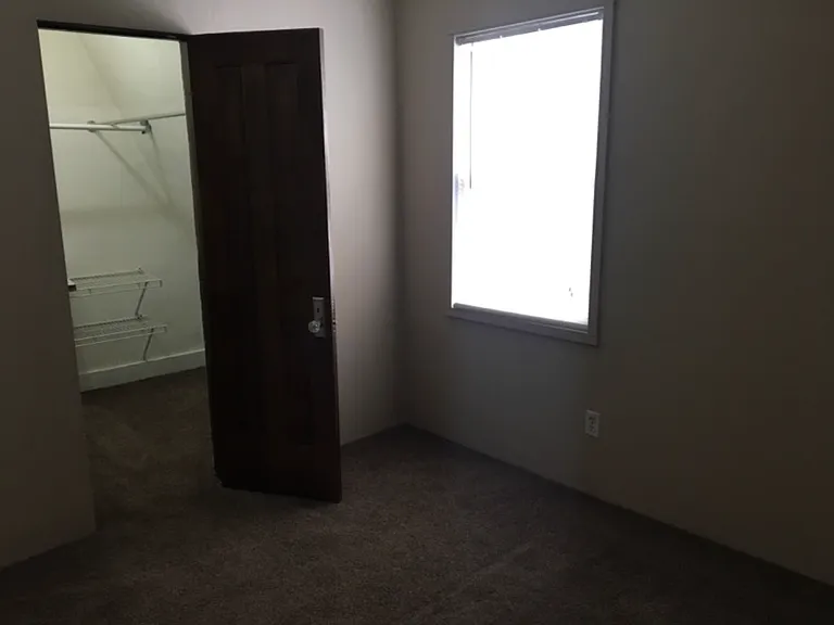 5705 N Keystone Ave — Photo 7