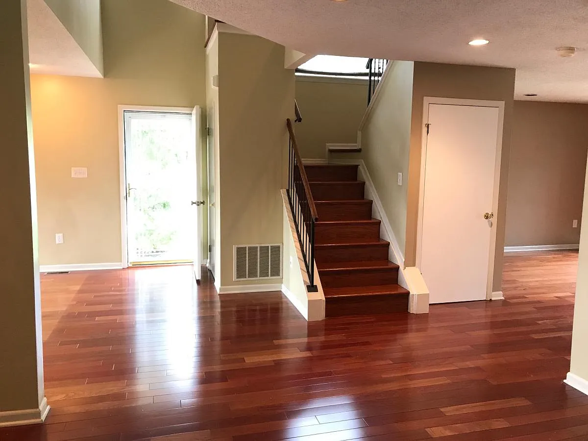 Building Photo - 506 Falcongate Dr