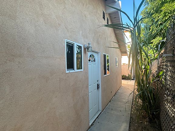 2nd image of 7448 Tampa Ave
