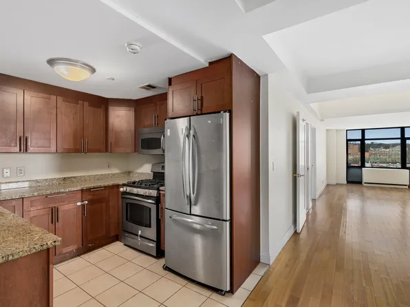 3536 Cambridge Avenue image 5 of 16