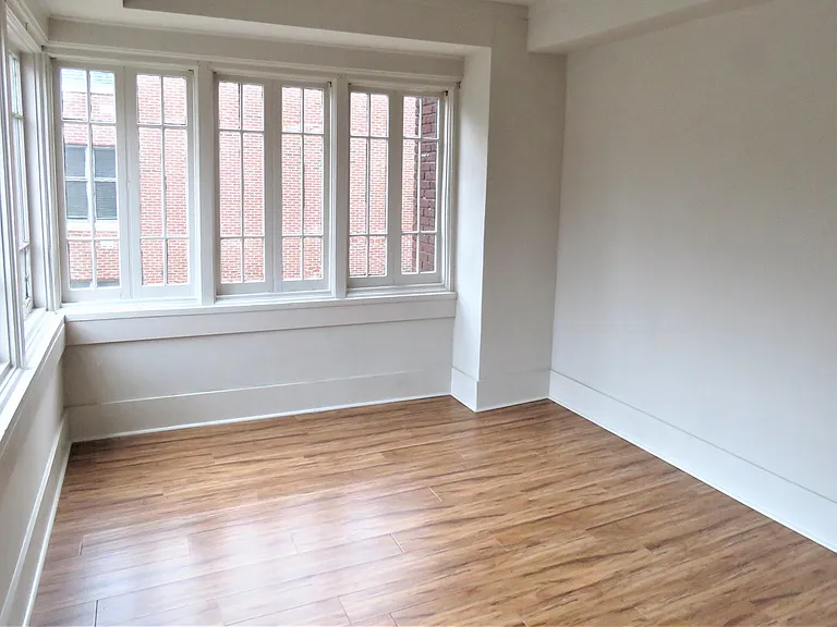 519 E Capitol Ave #3C — Photo 8