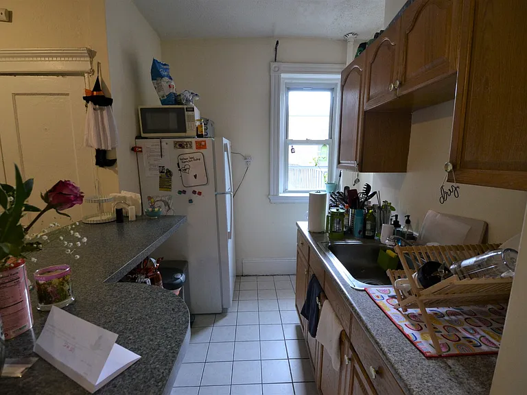 137 Peterborough St #10 — Photo 17