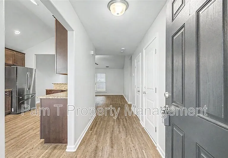20 Swallow Tail Cir — Photo 4