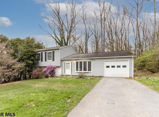 519 Briarwood Ln, State College, PA
