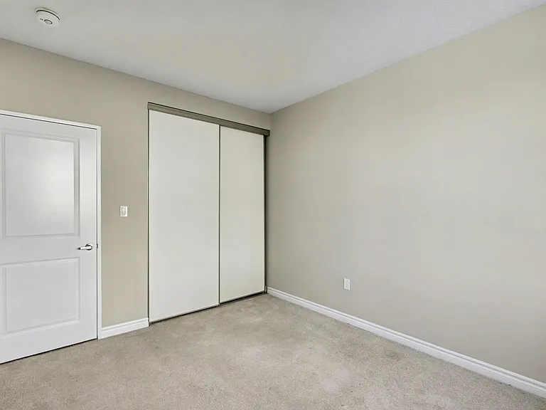 660 Garibaldi Ave — Photo 37