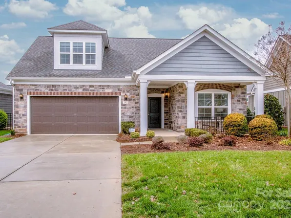 143 Valleymist Ln, Mooresville, NC 28117