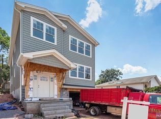 317 Jefferson St, Carlstadt, NJ 07072