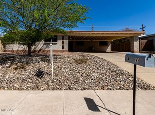 2201 S Palm Springs Dr, Tucson, AZ 85710