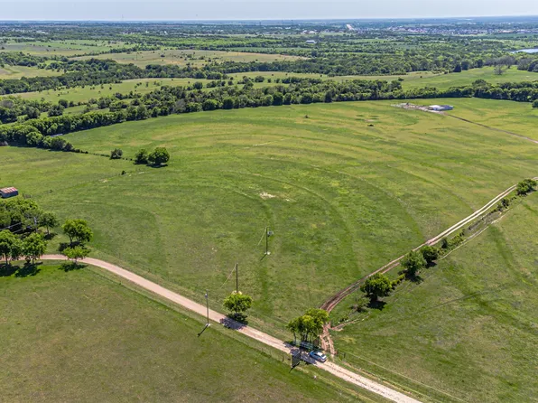 101 Hcr #4261, Hillsboro, TX 76645