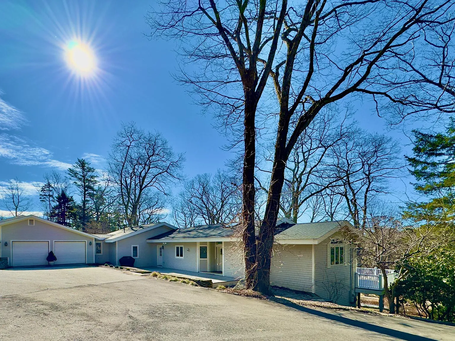 5 bed, 3838 sqft, $4,800 — Photo 4