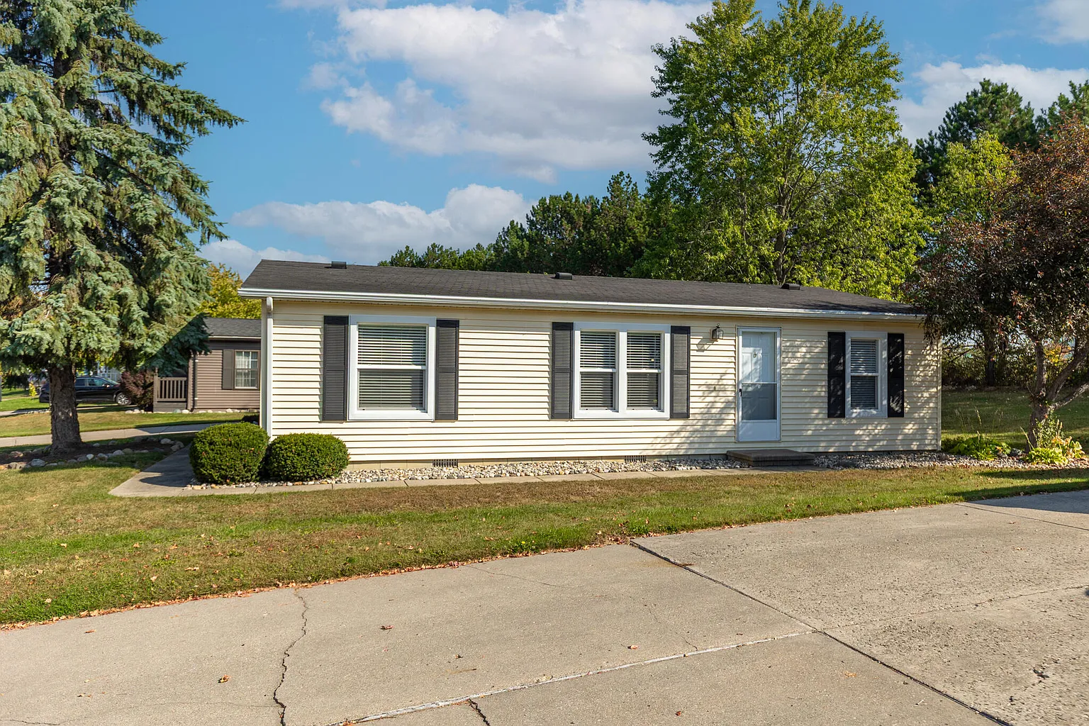 317 Cadgewith E photo 1