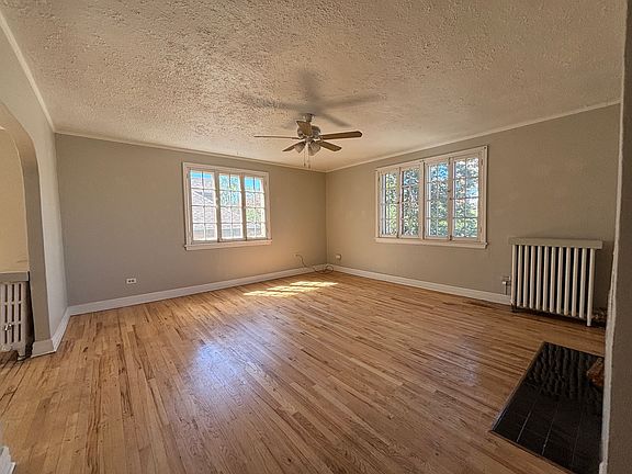 3rd image of 1320 York St APT 33