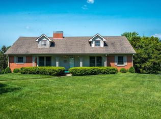 1671 Traveller Rd, Lexington, KY 40504