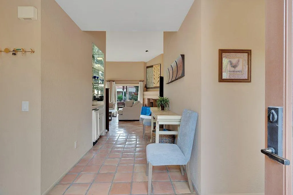 3 bed, 3.5 bath, 1922 sqft, $6,000 — Photo 4