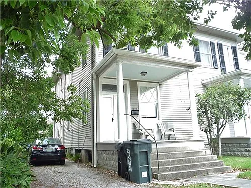 7733 Hampson St Photo 1