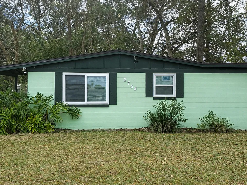 2768 Hamilton Cir