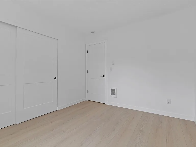 Newly Remodeled Kennedy Park Apartments! $$ ONE MONTH FREE — Photo 33