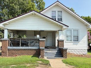 310 E Hester St, Carbondale, IL 62901