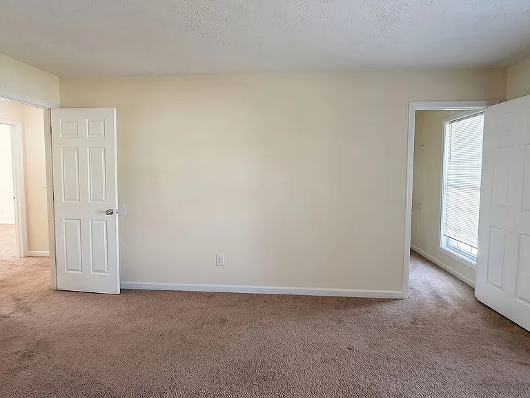 2909 Rusticwood Dr — Photo 7