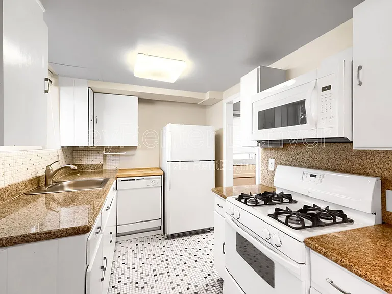 4106 N Perry St — Photo 4