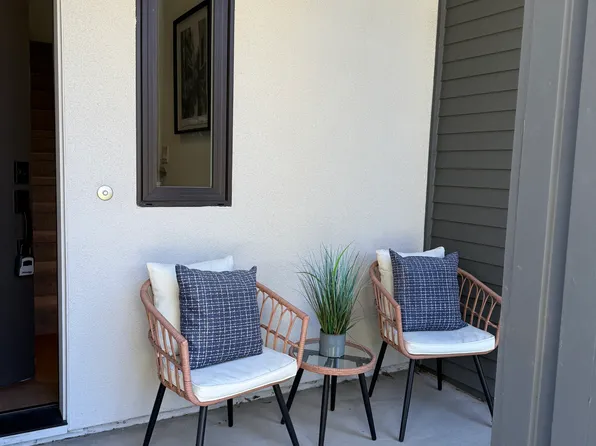 (undisclosed Address), Palo Alto, CA 94303