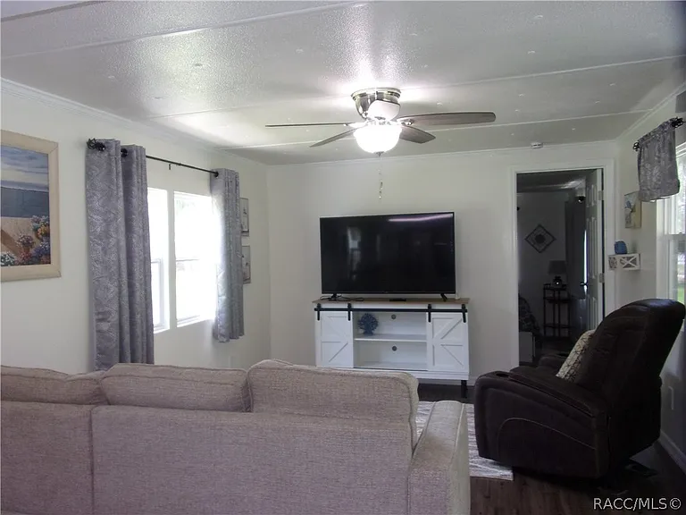 8825 W Arber Ct — Photo 2