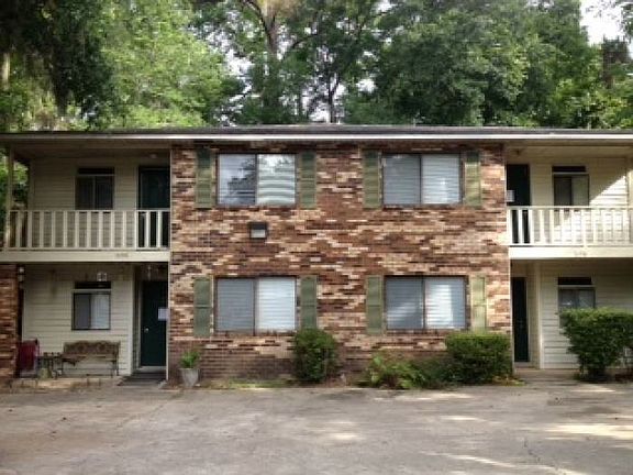 4th image of 3198 Ginger Dr APT C