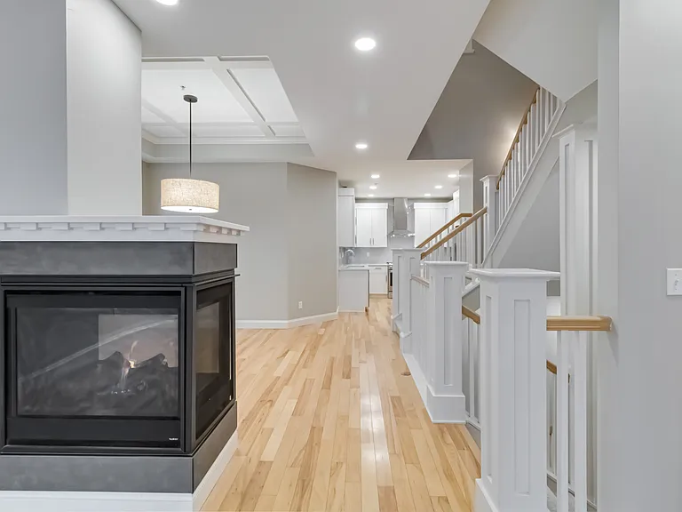 5557 Hill St #C — Photo 49