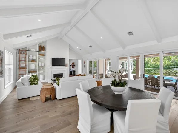 221 Palm Island Ln, Indian River Shores, FL 32963