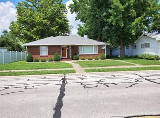 1171 Fairfax St, Carlyle, IL