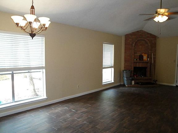 3rd image of 6714 Garden Canyon Dr