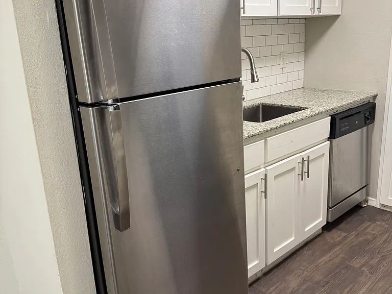 1614 Wheless Ln #108 — Photo 4