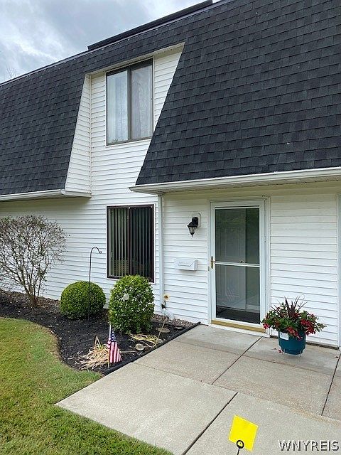 77A Foxberry Dr, Getzville, NY 14068 | Zillow