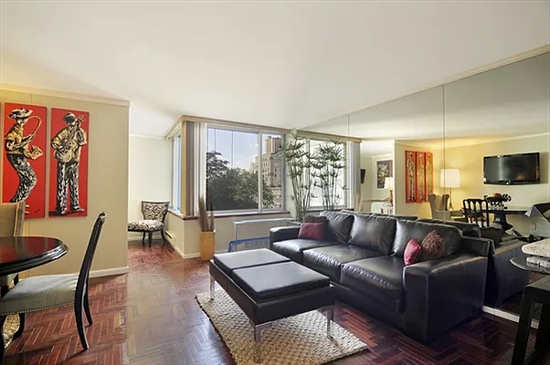 Sold by Citi Habitats | media 12