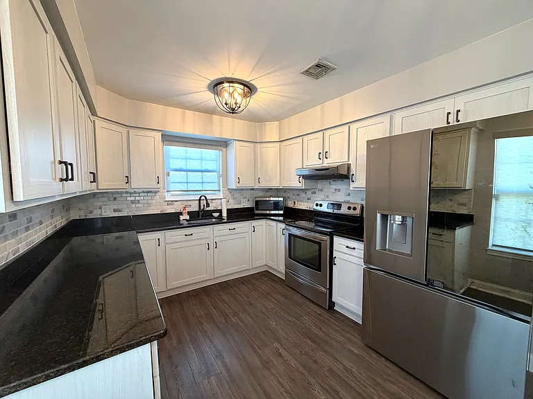 7 Watson Dr — Photo 7