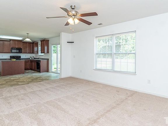 4th image of 2456 Melfield Dr