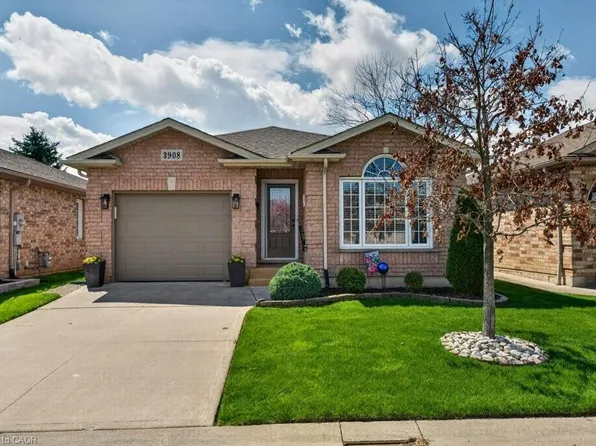 3908 Rainbow Ln, Lincoln, ON L0R 2C0