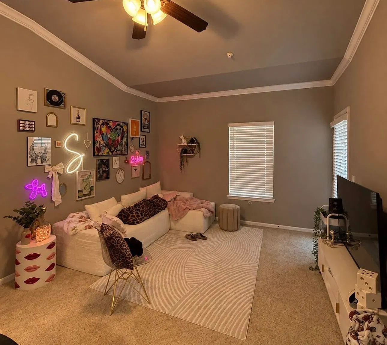 1 bed, 596 sqft, $935 — Photo 2