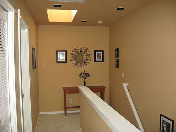 5th image of 7270 NE Stoneybrook St