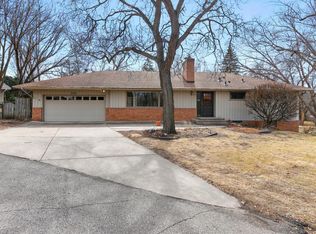 3173 Vicki Ln, Minnetonka, MN 55305