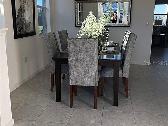 3rd image of 512 Sapphire Dr