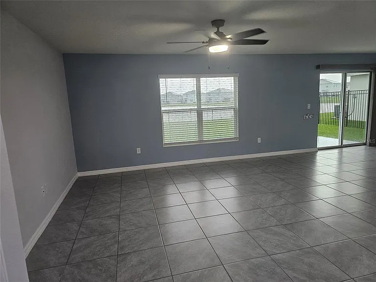 10116 Charlotte Dr — Photo 40