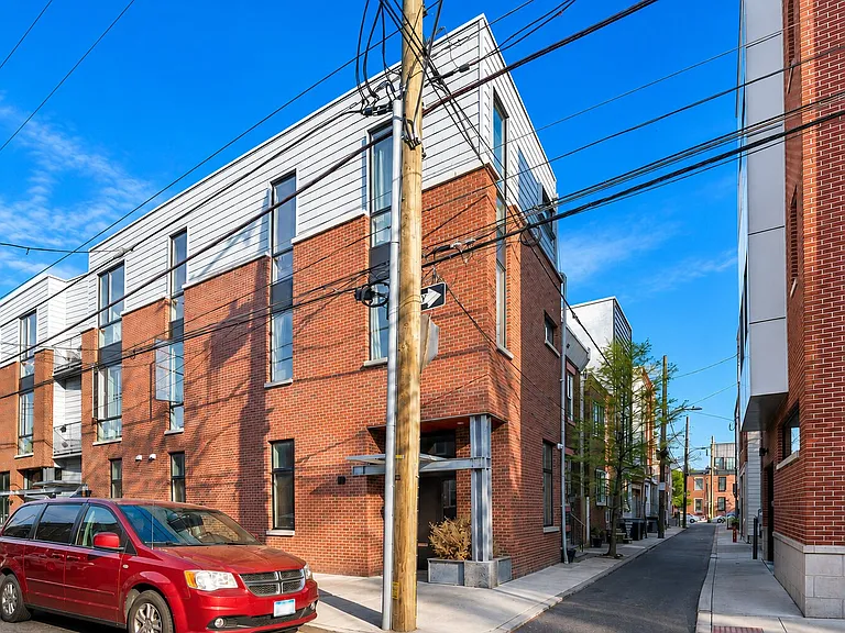 824 E Thompson St #6 — Photo 11